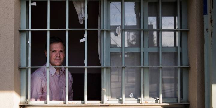 La vida del empresario Farré en prisión, a 10 años de matar de 66 puñaladas a su esposa: “Todas las noches sueño con Claudia y lo disfruto”