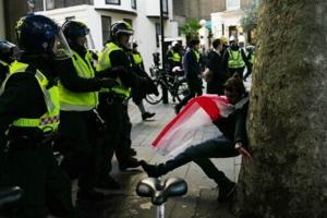 Starmer says UK won’t tolerate racial intimidation after far