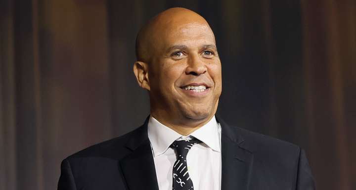 Senator Cory Booker Announces He’s Engaged to Girlfriend Alexis Lewis 