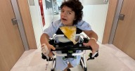 Claudia ya se recupera en casa