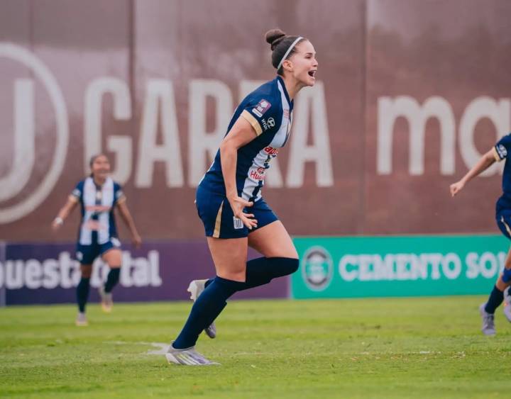 Alianza Lima se adueñó del clásico femenino tras derrotar 2
