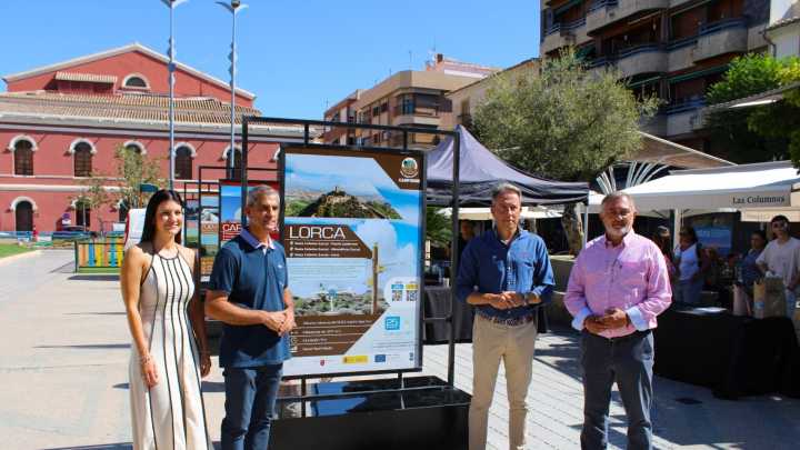 Lorca forma parte de una exposición que muestra los senderos de Campoder que unen naturaleza, cultura y patrimonio de ocho municipios