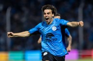 Belgrano goleó a Newell's en el Gigante de Alberdi y se mete en zona de clasifiación