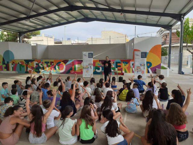 Casi 1.000 estudiantes de la Región recibirán formación para concienciar sobre la importancia del comercio de proximidad
