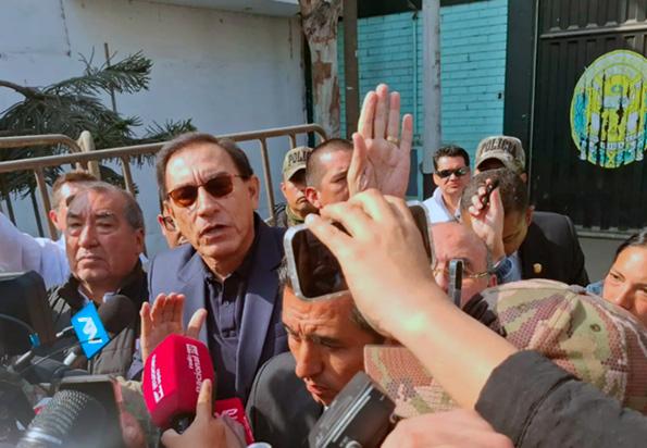 Martín Vizcarra sale en libertad en cumplimiento de mandato judicial