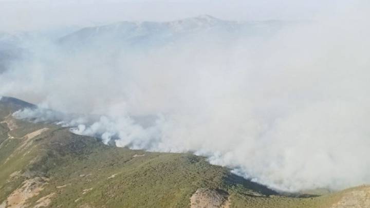 Nivel 2 para el incendio de Pendilla de Arbás por "amenaza grave a la población"