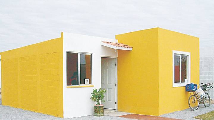 Nuevo Laredo: apoyan a familias con escrituración; rebajan de 11 mil a mil pesos el trámite