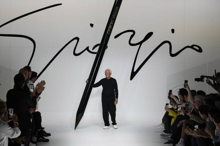 The late Italian fashion designer Giorgio Armani instructs heirs to sell 15% of his empire