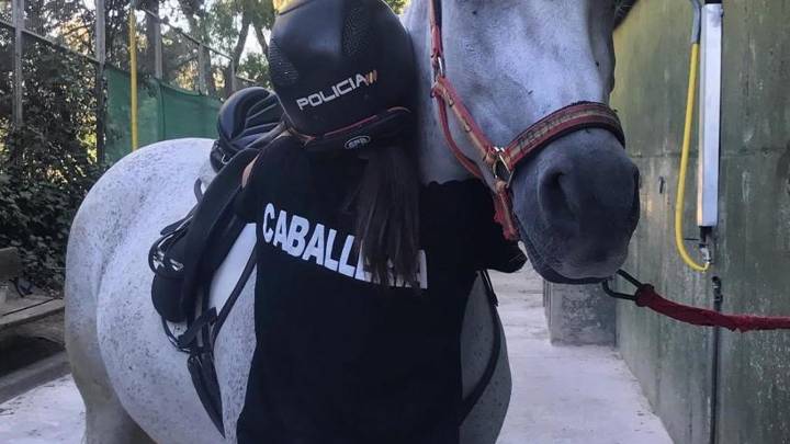 Marlaska adeuda dietas a la Caballería de la Policía Nacional: "No recibimos ni un duro"