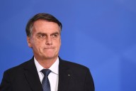 Bolsonaro ingresa de urgencia al hospital a días de ser condenado a 27 años de cárcel