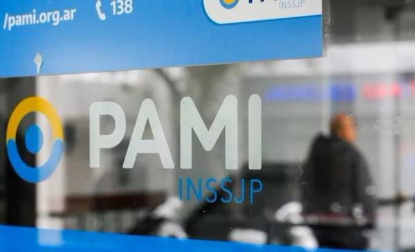 Denuncian sobreprecios en PAMI: "Quintuplicaron el valor de lentes intraocular"