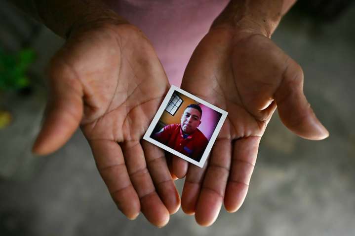 Miles de detenidos sin cargos ni sentencia en El Salvador