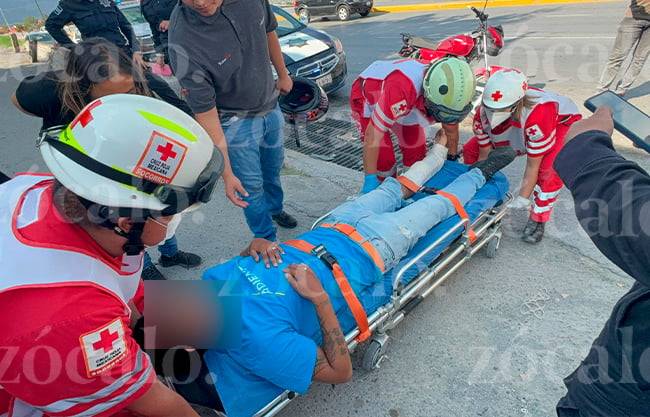 Motociclista sufre fractura tras choque en Valle de San Antonio