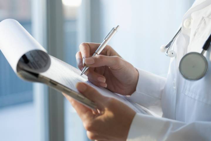 Oregon congressional Democrats aim to prohibit insurers from owning medical clinics