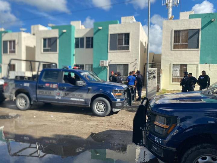 Auxilian a hombre que escapó de casa de seguridad en Cancún; en el lugar hallaron a otro