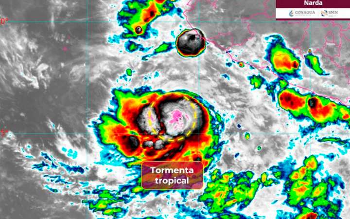 Tormenta tropical Narda intensifica su fuerza frente a costas de Michoacán y Colima