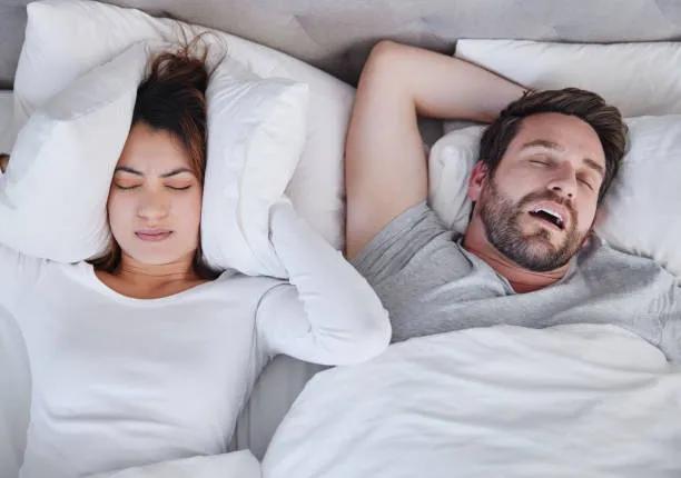 Dormir en habitaciones separadas, la tendencia que transforma la vida en pareja