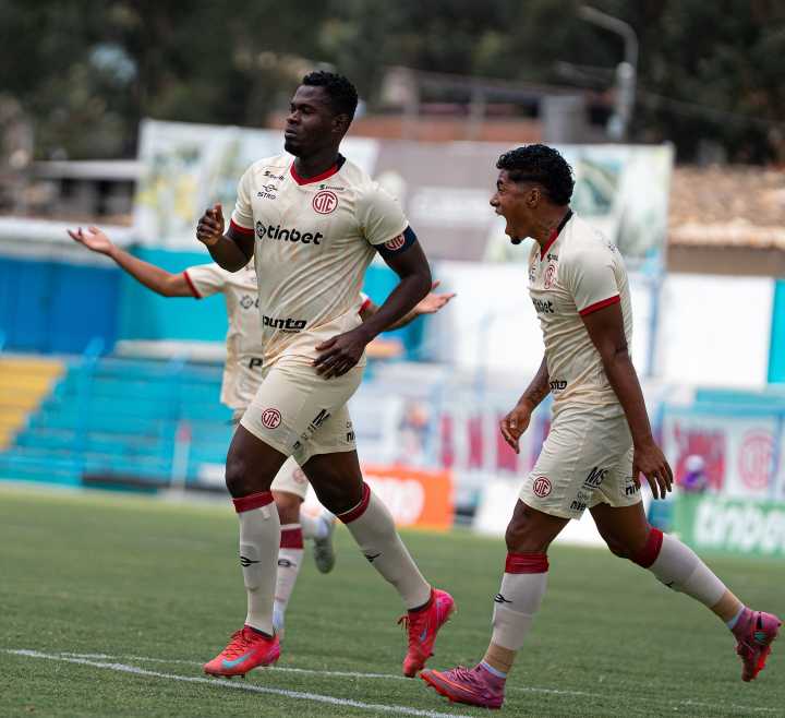 UTC de Cajamarca logró valioso triunfo ante Los Chankas y sale de zona del descenso