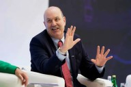 Sturzenegger volvió a cuestionar los aportes obligatorios a cámaras y gremios