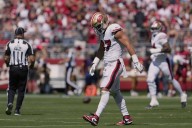 49ers’ Nick Bosa exits game with knee injury, gives thumbs-down to crowd – Winnipeg Free Press