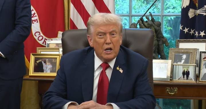 Trump Firma Orden Ejecutiva que Legaliza el Funcionamiento de TikTok en Estados Unidos
