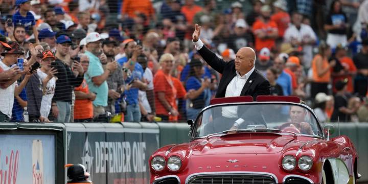 Cal Ripken Jr.'s consecutive games streak celebrated on 30th anniversary