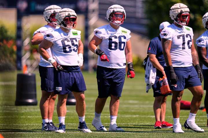 Patriots starting rookie tackle latest addition to injury report