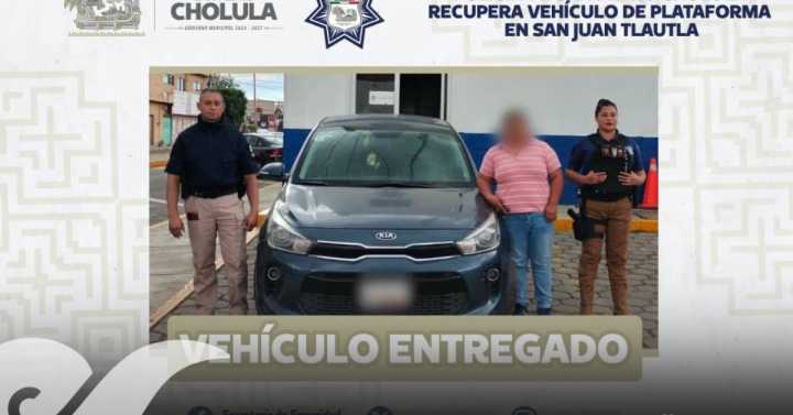 Policía de San Pedro Cholula recupera vehículo de plataforma en San Juan Tlautla