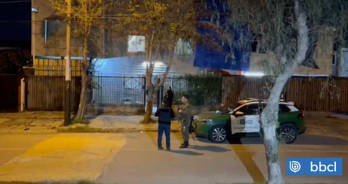 16 delincuentes protagonizan violento turbazo con disparos: víctima es una concejala en La Pintana