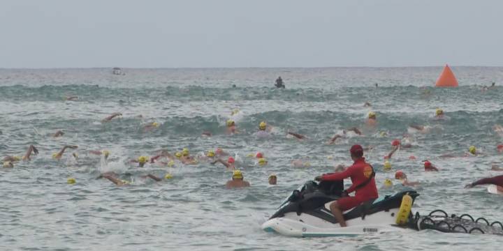 Hundreds make a splash at the annual Waikiki RoughWater Swim