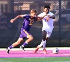 Catholic Central trips up De La Salle to move in the CHSL driver’s seat