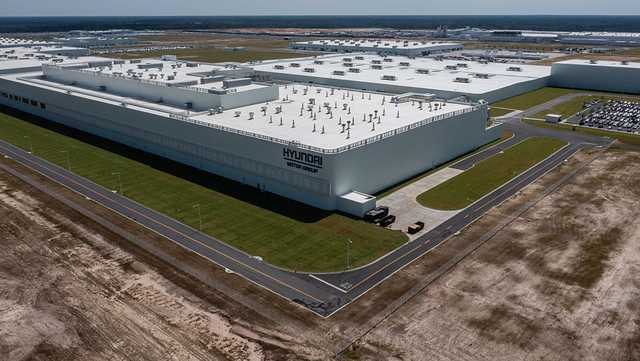 South Korea sends plane after ICE raid at Hyundai plant