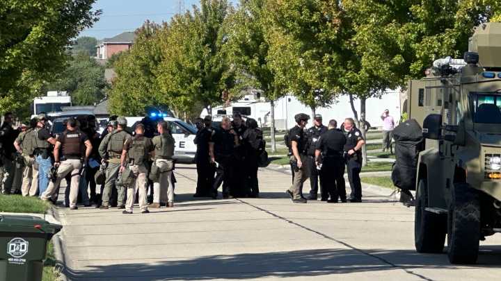 SWAT team responding to east Lincoln neighborhood