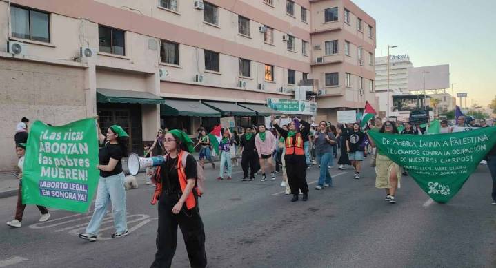 Marchan en Hermosillo por la despenalización del aborto