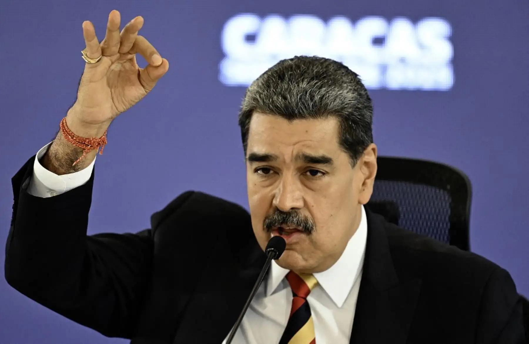 Maduro acusa a EEUU de preparar "agresión" de "carácter militar" contra Venezuela
