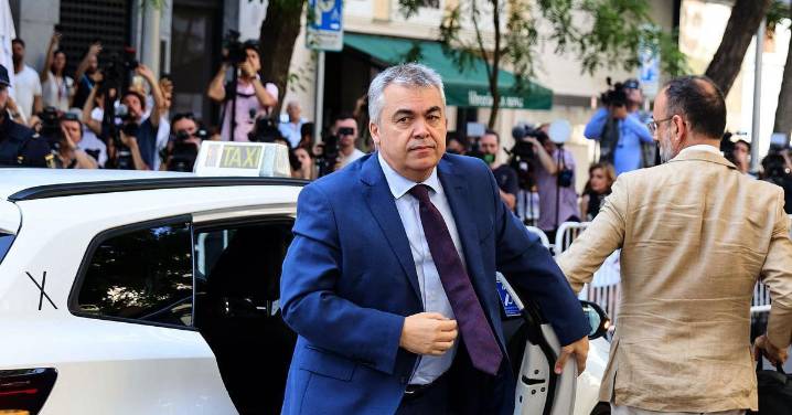 El Supremo mantiene a Santos Cerdán en prisión porque cree que aún puede destruir pruebas