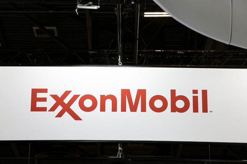 Exxon to offer auto-voting to counter shareholder activism