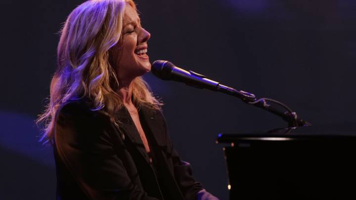 Jimmy Kimmel Returns to ABC: Watch Sarah McLachlan's Performance