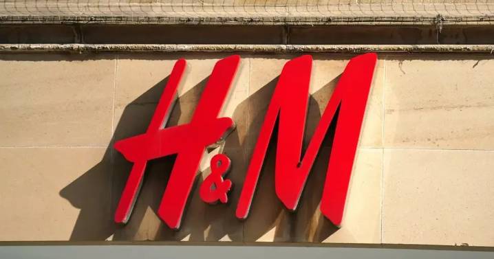 H&M shuts 135 stores with shoppers warned over 'further steps'