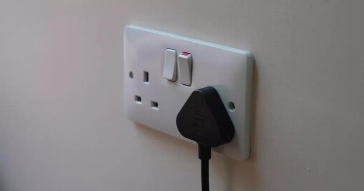 UK households warned to switch 'energy hog' off instead of standby