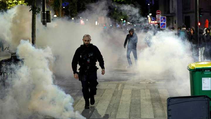 El Gobierno francés denuncia "intentos de sabotaje" al inicio de la huelga contra el ajuste presupuestario