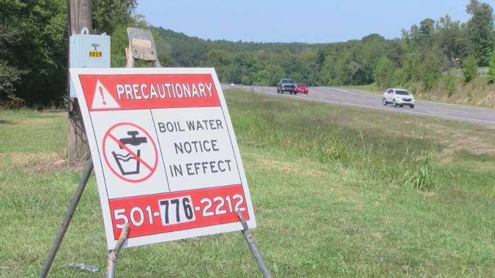 Burst water transmission pipe leaves families without water in Saline County