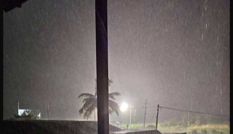 Apagones en Escuinapa tras intensa tormenta eléctrica: comunidades rurales y colonias urbanas afectadas