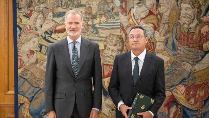 El fiscal general reaparece junto al rey Felipe entre la polémica por su procesamiento y el malestar de los jueces