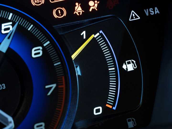 Cómo calcular el consumo de combustible en un auto
