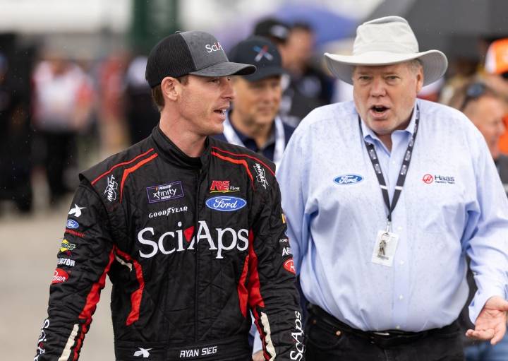 Deadspin | Haas Factory Team switching from Ford to Chevy for '26