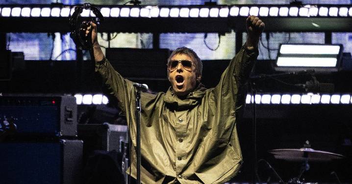 Liam Gallagher quickly deletes cryptic tweet amid Oasis tour announcement rumours