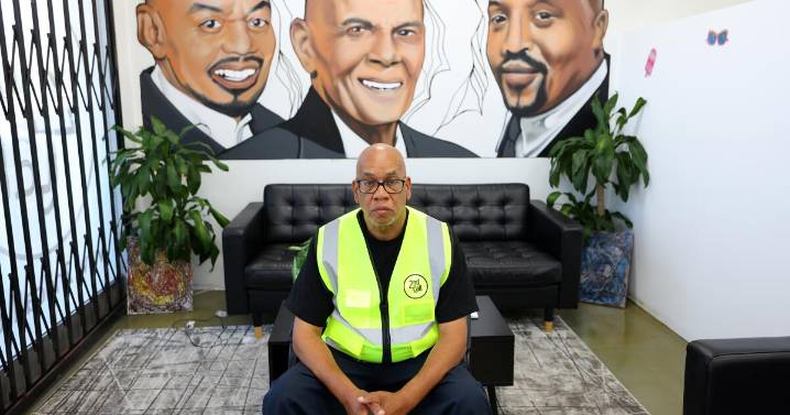 L.A.'s online 'hood' culture turns real-world violence into viral content