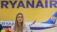 Ryanair, líder del tráfico aéreo en Galicia, deja solo cinco rutas en Santiago y se va de Vigo