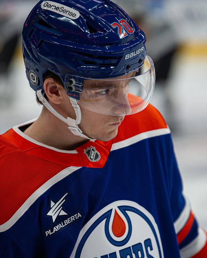 Edmonton Oilers gamble that top prospect can be part of new fabulous NHL brothers act